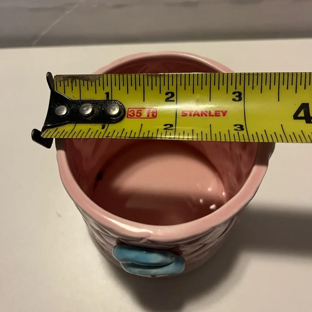 Pink Quilted Ceramic Vanity Set 
Valentine’s Day - Picture 4 of 14